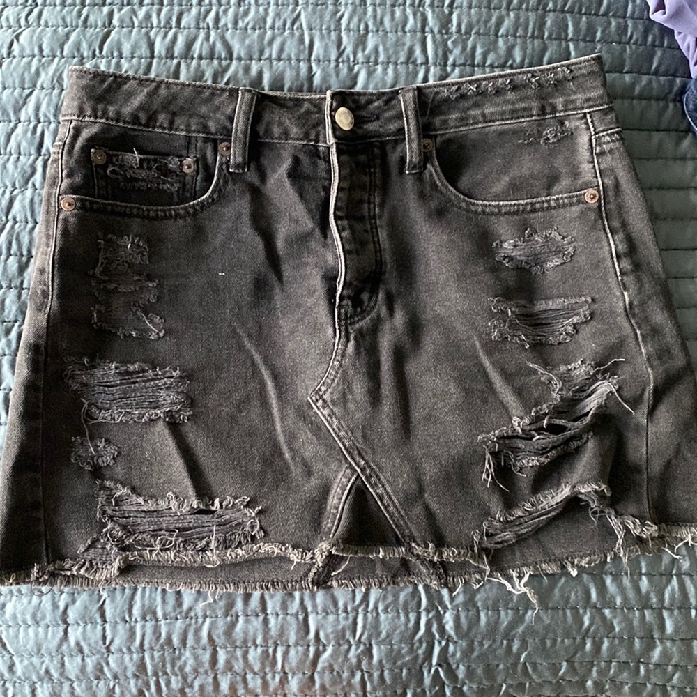 American Eagle mini skirt black size 6
